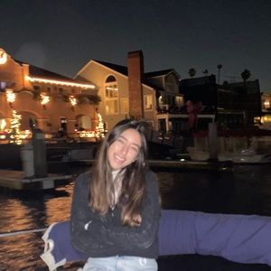 Meet your Posher, Bella